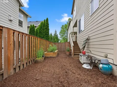 139 Nw Western Way Hillsboro OR 97124