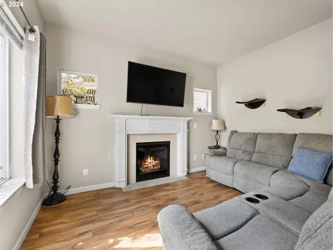 139 Nw Western Way Hillsboro OR 97124