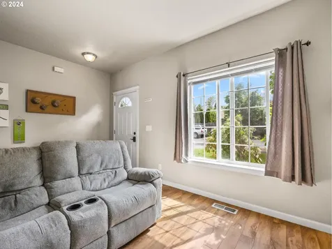 139 Nw Western Way Hillsboro OR 97124