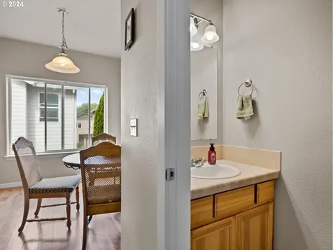139 Nw Western Way Hillsboro OR 97124