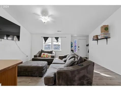 271 Bridgeport Avenue Umatilla OR 97882
