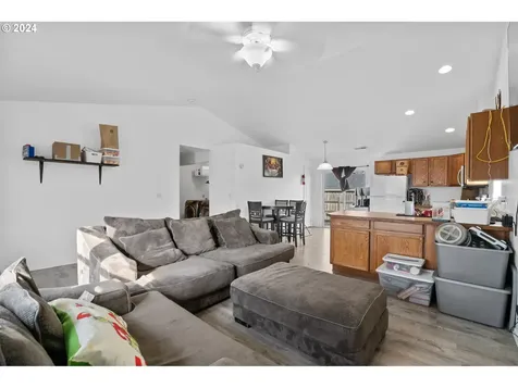 271 Bridgeport Avenue Umatilla OR 97882