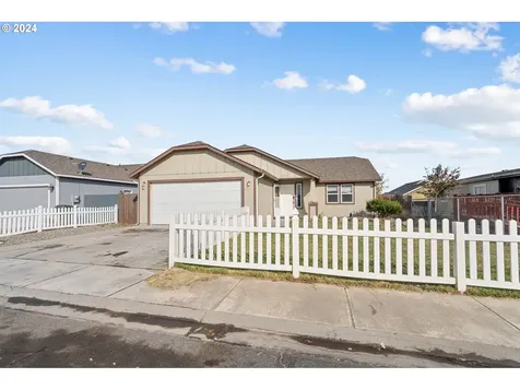 271 Bridgeport Avenue Umatilla OR 97882