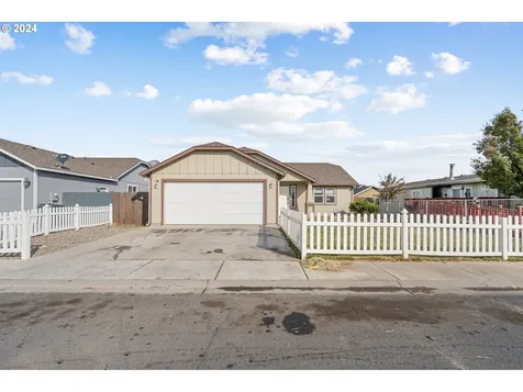 271 Bridgeport Avenue Umatilla OR 97882