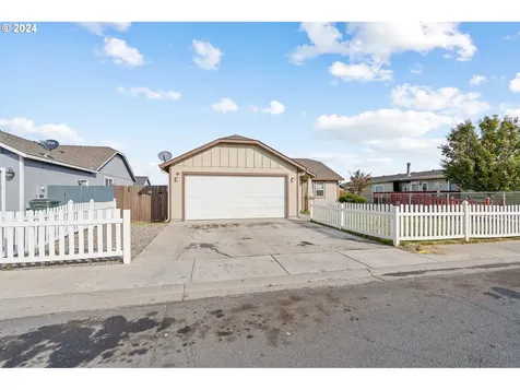 271 Bridgeport Avenue Umatilla OR 97882