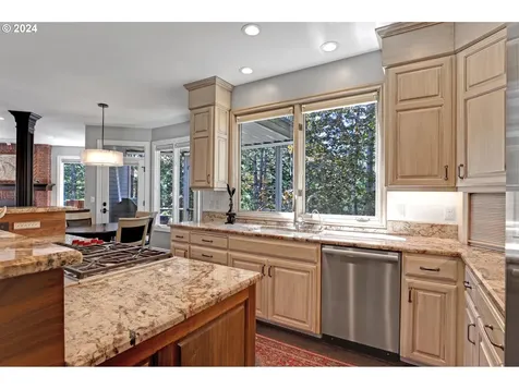 7090 Sw Benham Court Portland OR 97225