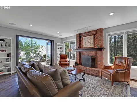 7090 Sw Benham Court Portland OR 97225