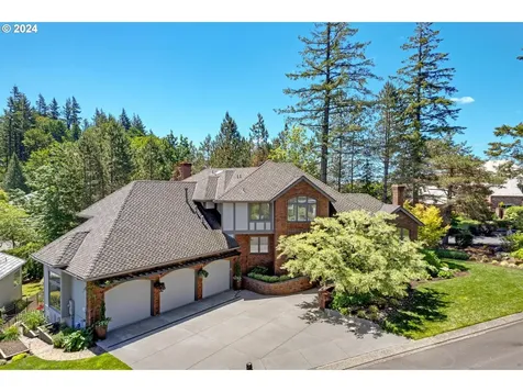 7090 Sw Benham Court Portland OR 97225
