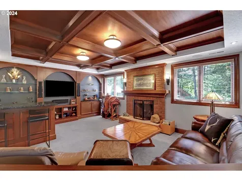 7090 Sw Benham Court Portland OR 97225