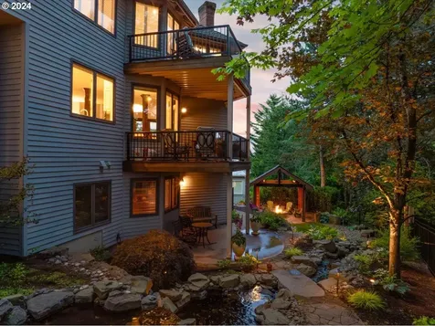 7090 Sw Benham Court Portland OR 97225