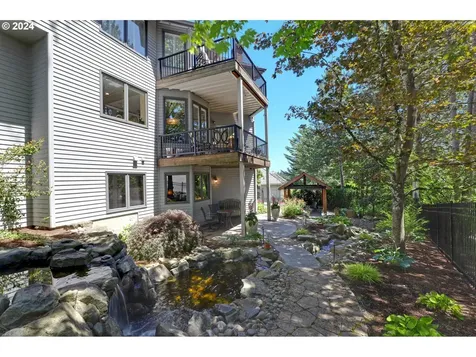 7090 Sw Benham Court Portland OR 97225