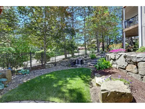 7090 Sw Benham Court Portland OR 97225