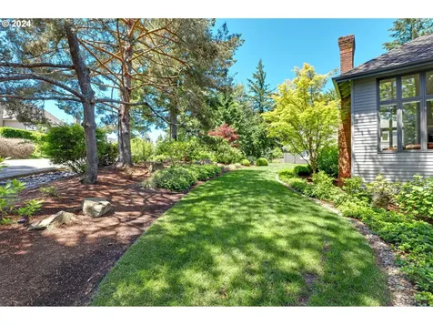 7090 Sw Benham Court Portland OR 97225