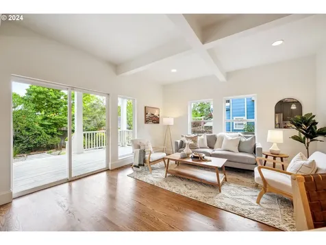 616 Ne Morris Street Portland OR 97212