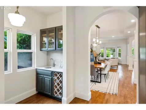 616 Ne Morris Street Portland OR 97212