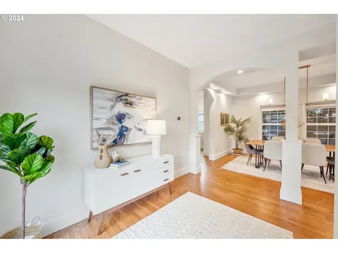 616 Ne Morris Street Portland OR 97212