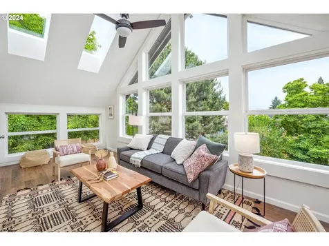 616 Ne Morris Street Portland OR 97212