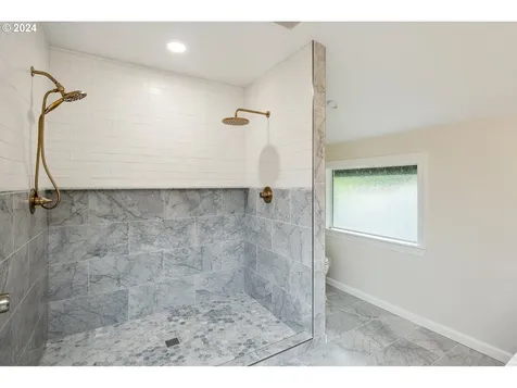 616 Ne Morris Street Portland OR 97212