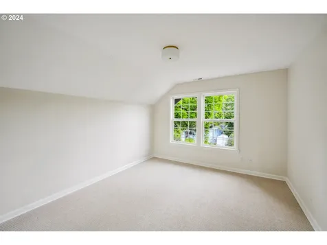 616 Ne Morris Street Portland OR 97212