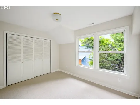 616 Ne Morris Street Portland OR 97212