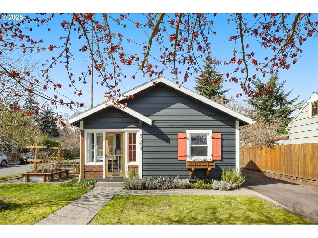 5307 NE 38th Avenue Portland OR 97211