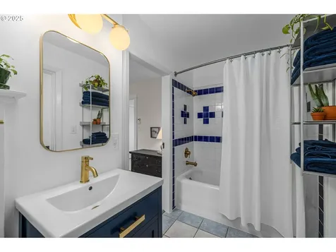 5307 NE 38th Avenue Portland OR 97211