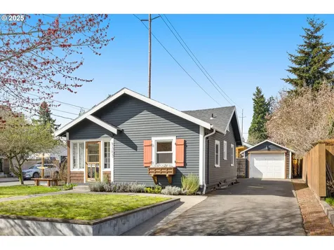 5307 NE 38th Avenue Portland OR 97211