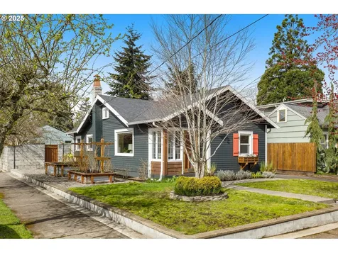 5307 NE 38th Avenue Portland OR 97211