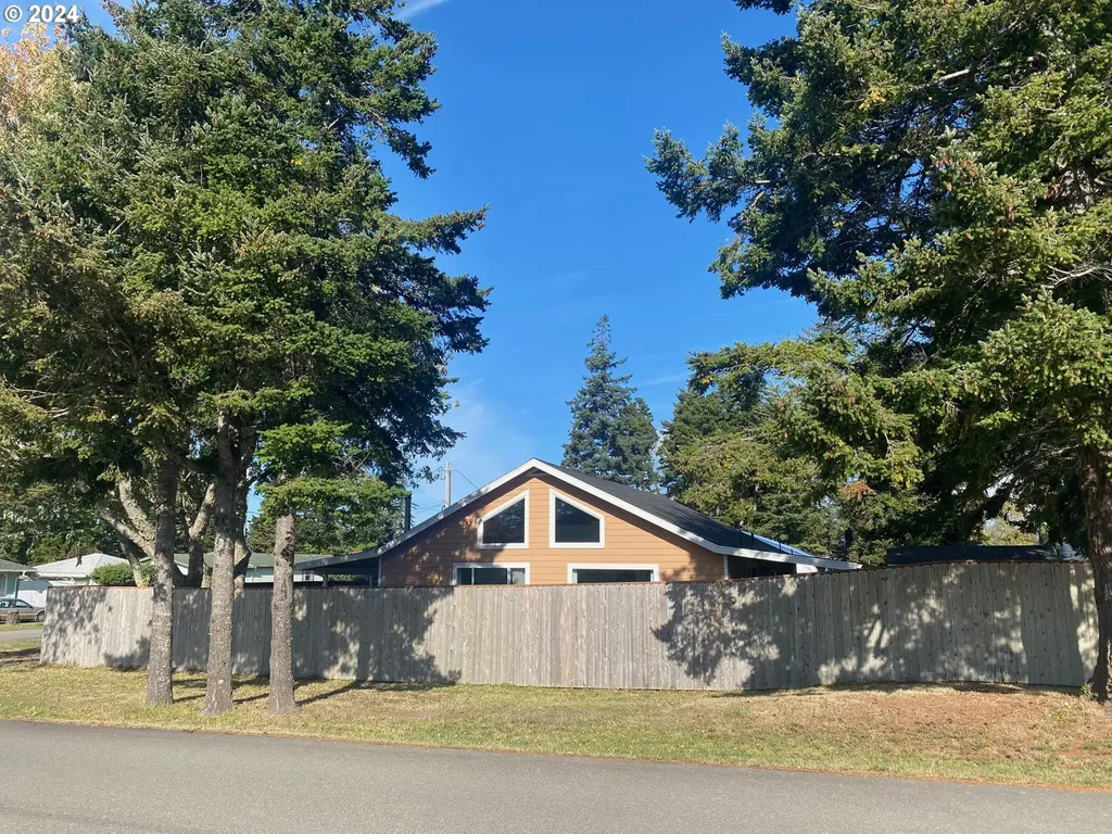 356 19th Street Port Orford OR 97465