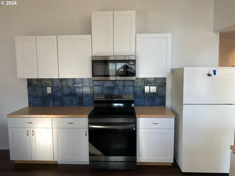 356 19th Street Port Orford OR 97465