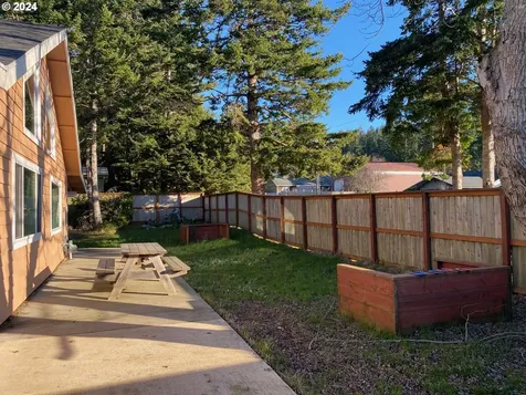 356 19th Street Port Orford OR 97465