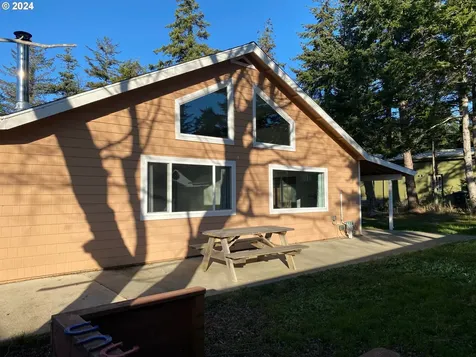 356 19th Street Port Orford OR 97465