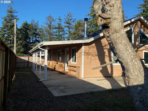 356 19th Street Port Orford OR 97465