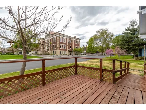 644 S Main Street Milton-freewater OR 97862