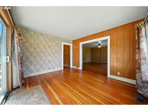 644 S Main Street Milton-freewater OR 97862
