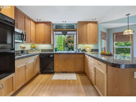 33717 Se 6th Street Washougal WA 98671