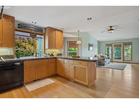 33717 Se 6th Street Washougal WA 98671