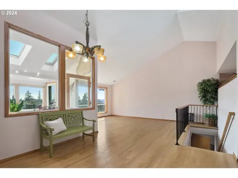 33717 Se 6th Street Washougal WA 98671