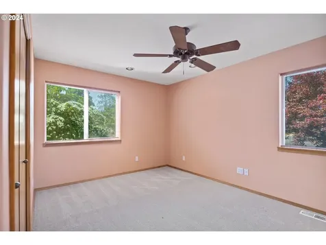 33717 Se 6th Street Washougal WA 98671