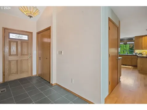 33717 Se 6th Street Washougal WA 98671