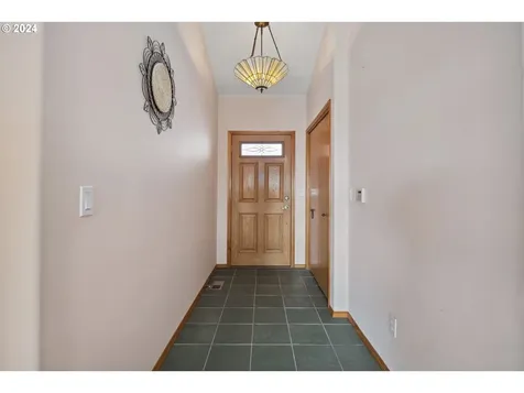 33717 Se 6th Street Washougal WA 98671