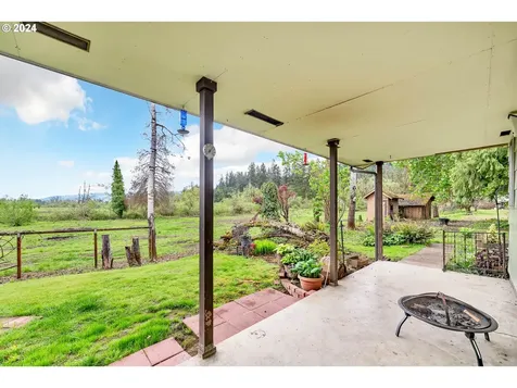8986 Thurston Road Springfield OR 97478
