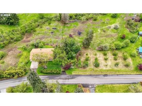 8986 Thurston Road Springfield OR 97478