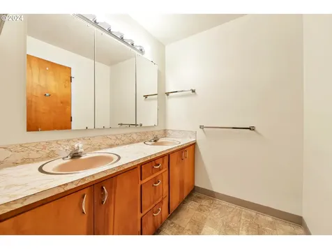 8986 Thurston Road Springfield OR 97478
