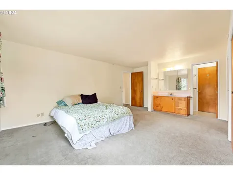 8986 Thurston Road Springfield OR 97478