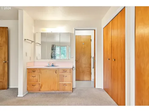 8986 Thurston Road Springfield OR 97478