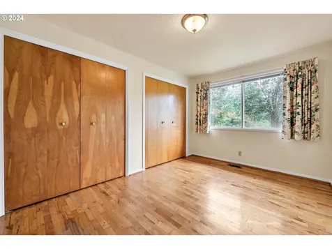 8986 Thurston Road Springfield OR 97478