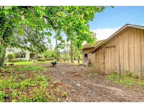 8986 Thurston Road Springfield OR 97478
