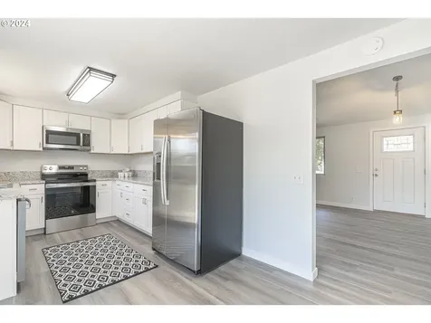 1205 Laurelhurst Drive Eugene OR 97402