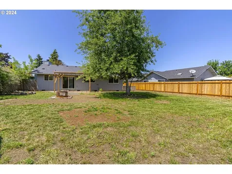 1205 Laurelhurst Drive Eugene OR 97402